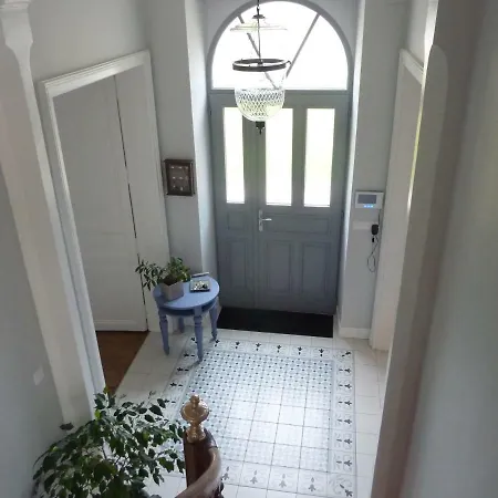 La Petite Echauguette Bed & Breakfast