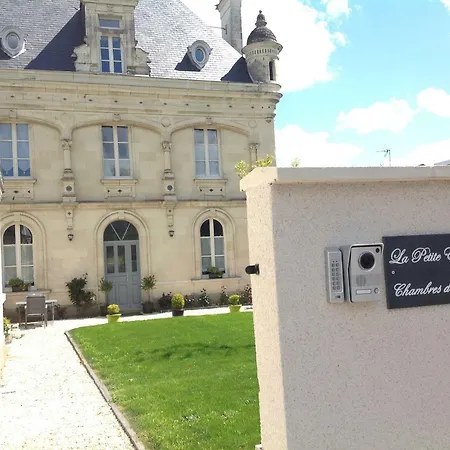 La Petite Echauguette * Jumelles (Maine-et-Loire)